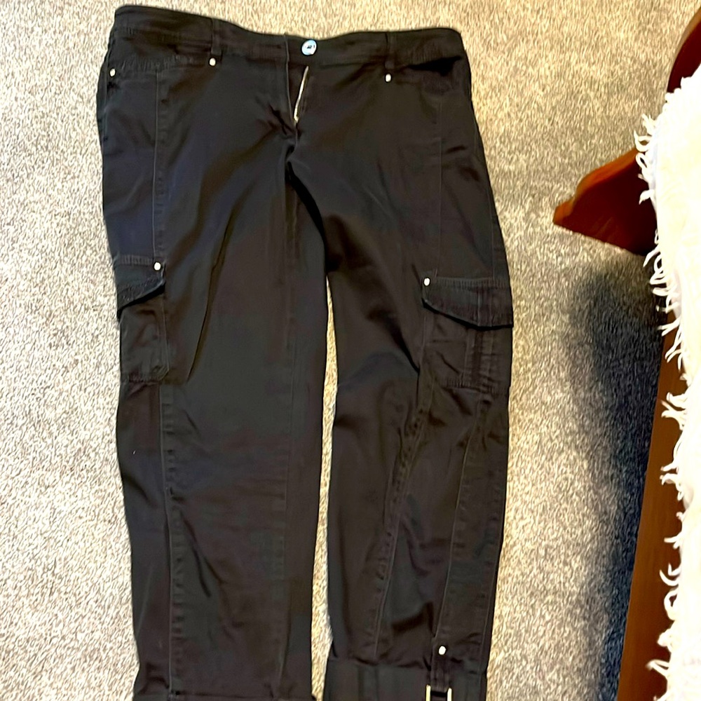 WHBM CROP pants